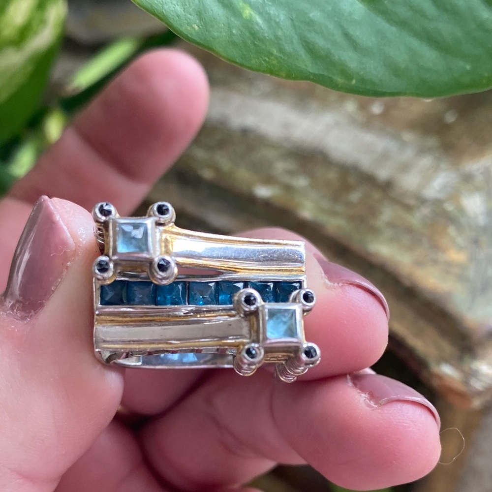 London blue topaz London Bridge Ring